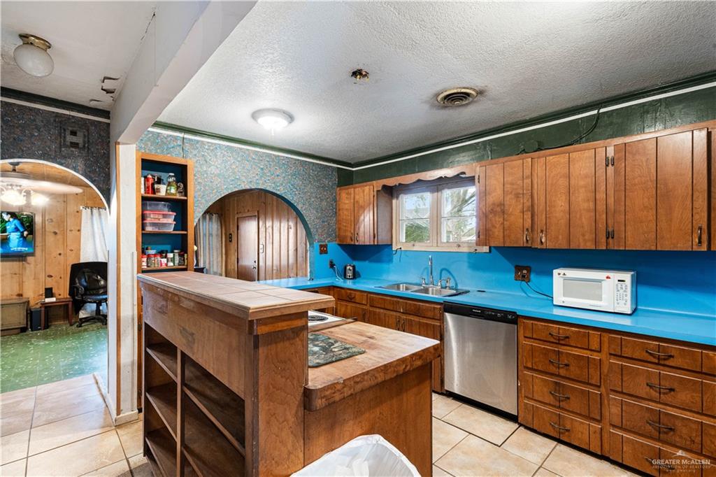 1105 West Maple Avenue McAllen, TX 78501 - Photo 6 of 25