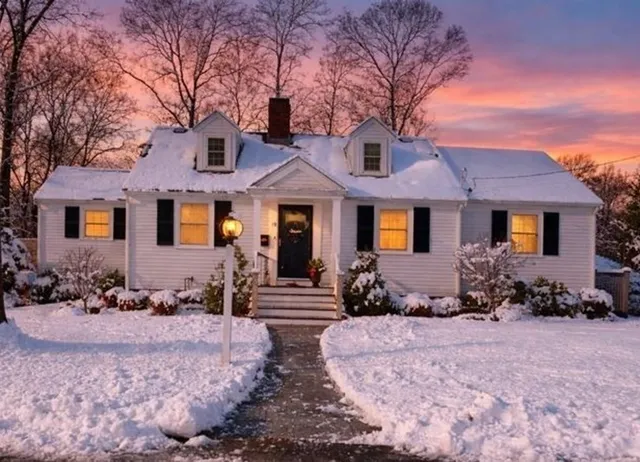 $1,599,000 | 19 Lantern Lane, Hingham, MA 02043