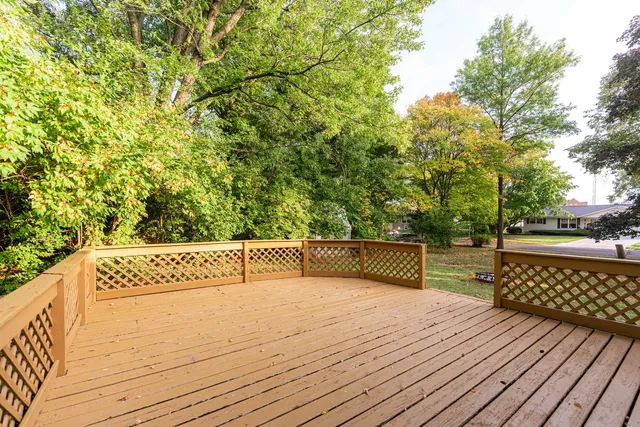 $274,900 | 1206 University Drive, DeKalb, IL 60115