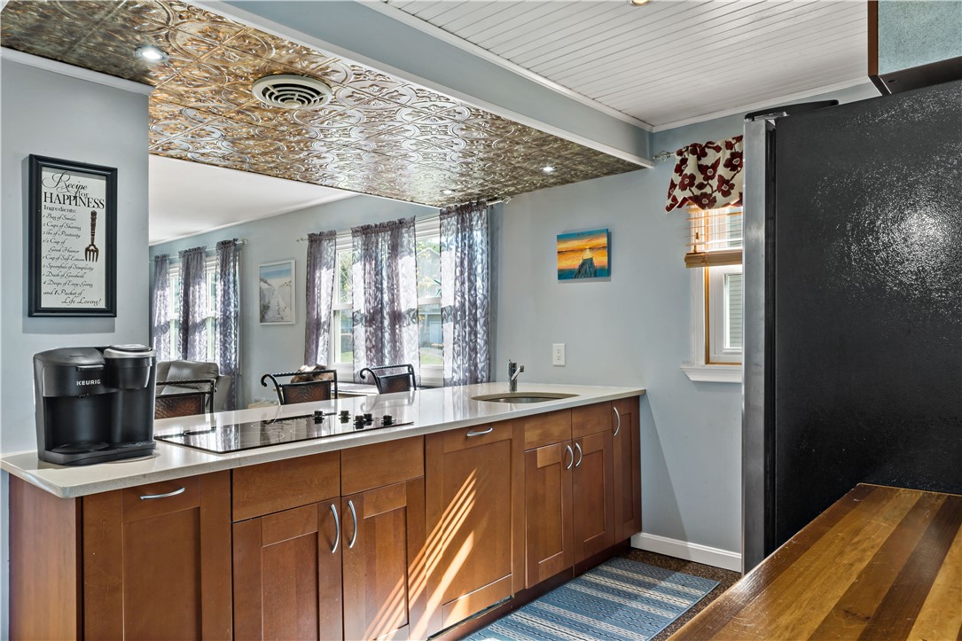 86 Quannacut Road, Unit A Westerly, RI 02891 - Photo 3 of 35