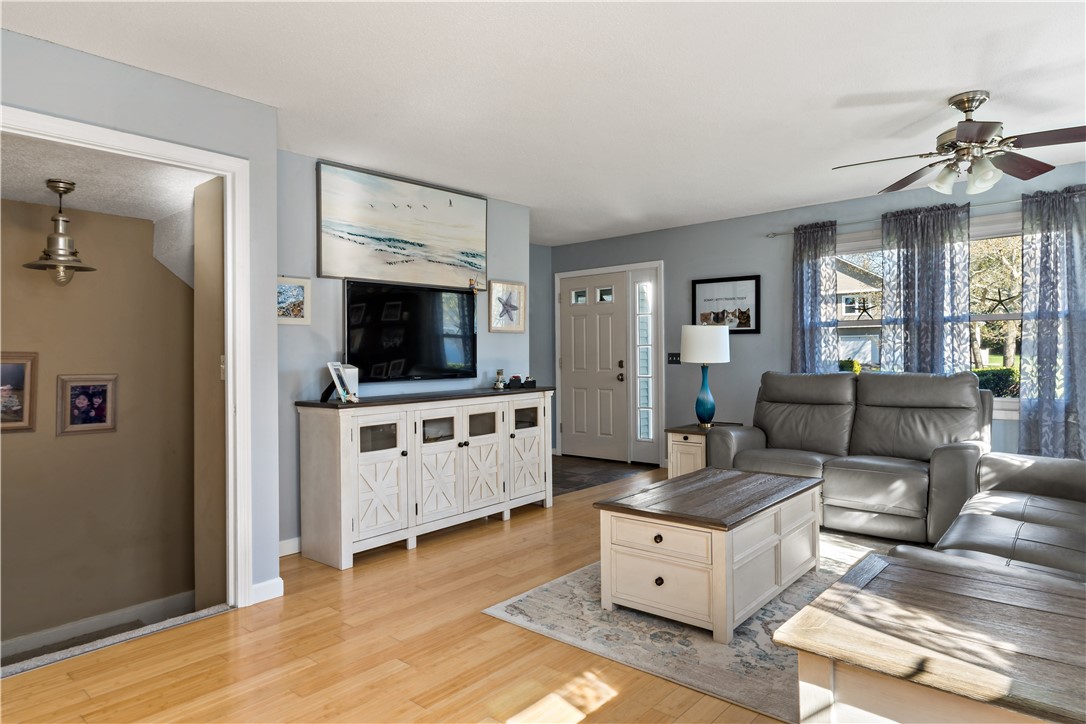 86 Quannacut Road, Unit A Westerly, RI 02891 - Photo 9 of 35