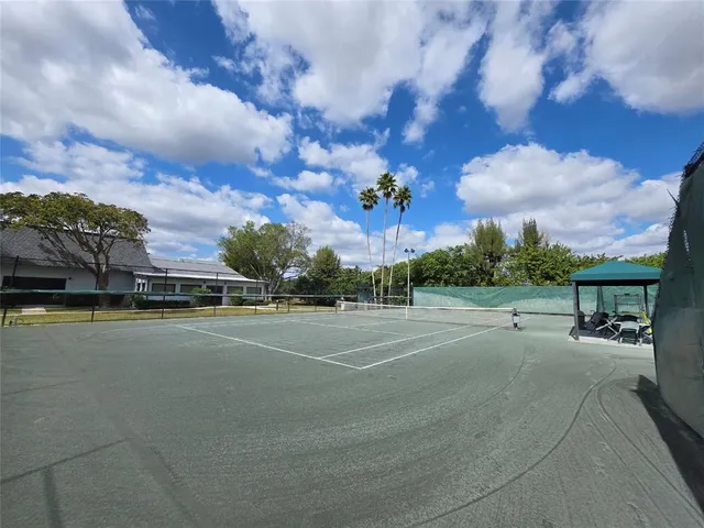 $2,000 | 7145 Huntington Lane, Unit 208, Delray Beach, FL 33446