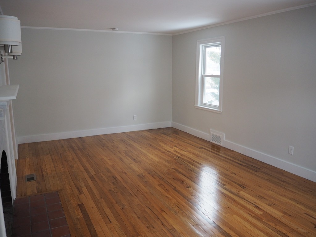 31 Volkmar Road Worcester, MA 01606 - Photo 12 of 22 Gallery Image 12