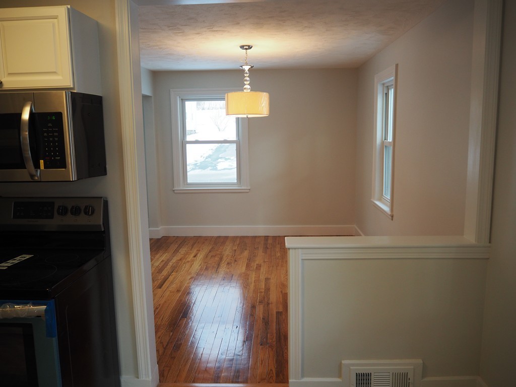 31 Volkmar Road Worcester, MA 01606 - Photo 18 of 22 Gallery Image 18