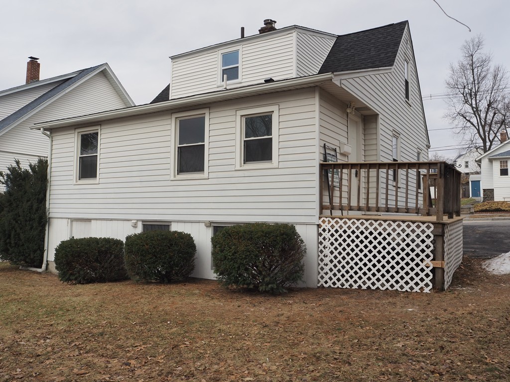 31 Volkmar Road Worcester, MA 01606 - Photo 5 of 22 Gallery Image 5