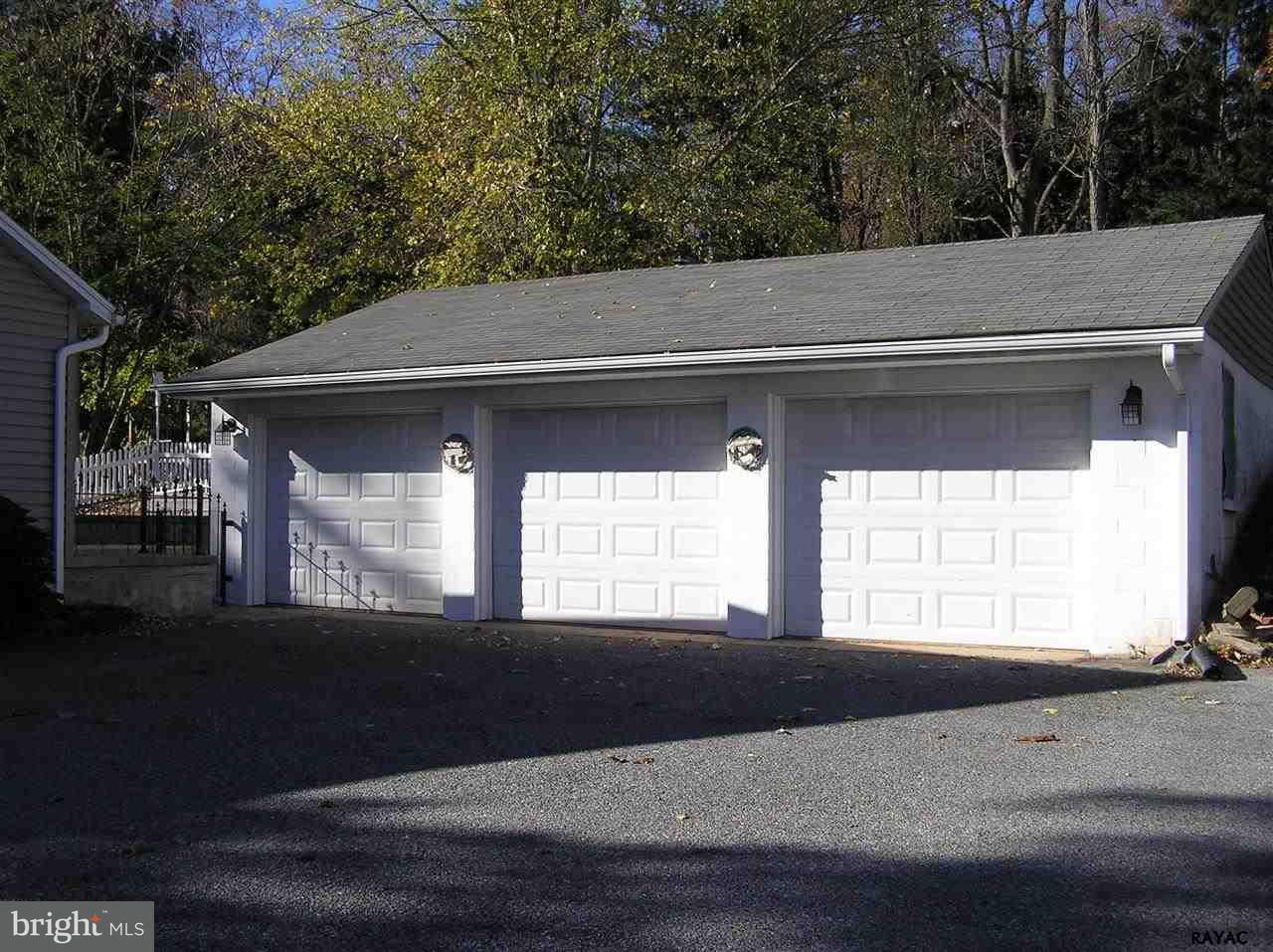 485 Butter Road York, PA 17404 - Photo 2 of 23