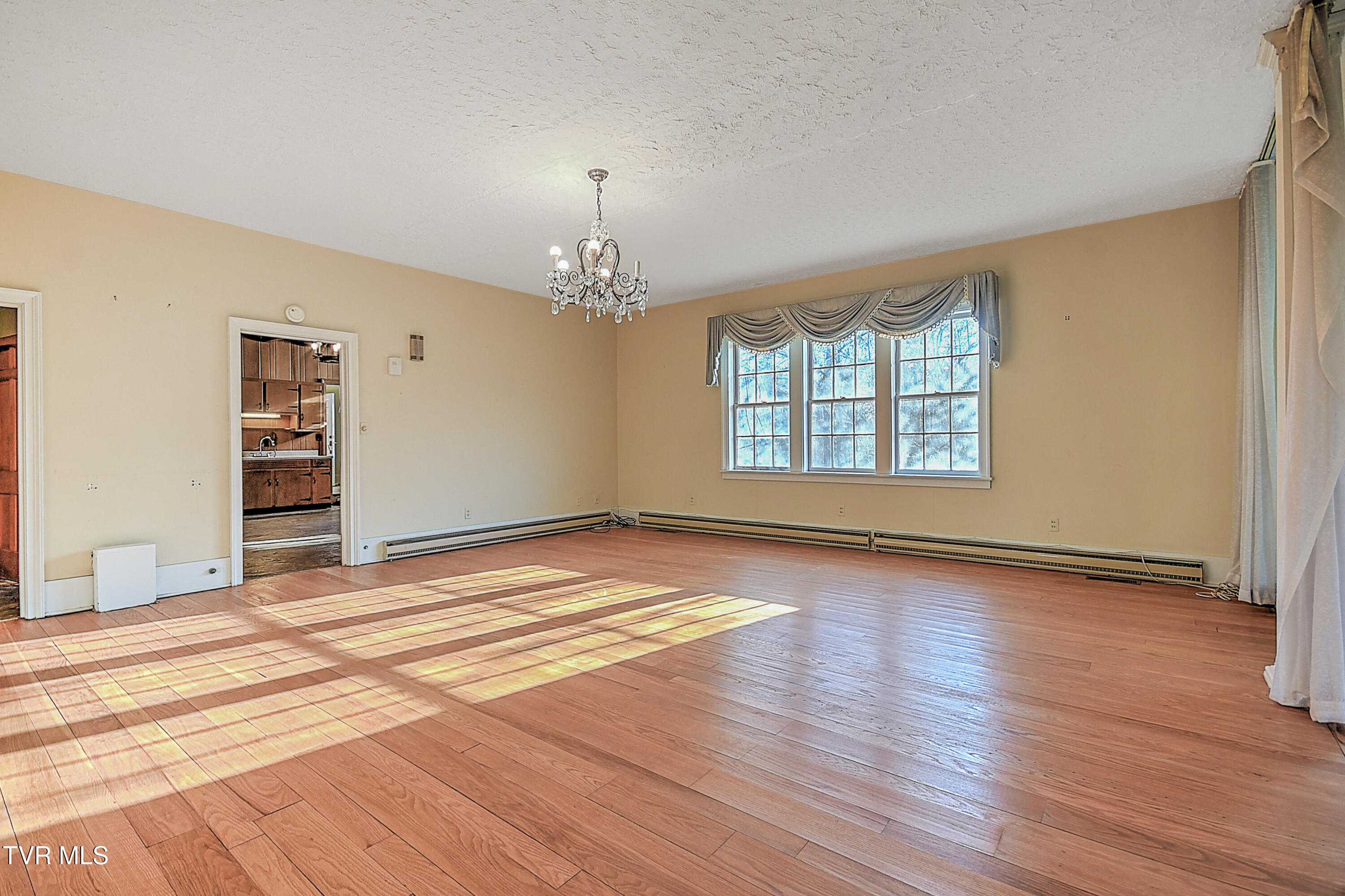 4315 Warrensburg Road Greeneville, TN 37743 - Photo 12 of 67 12