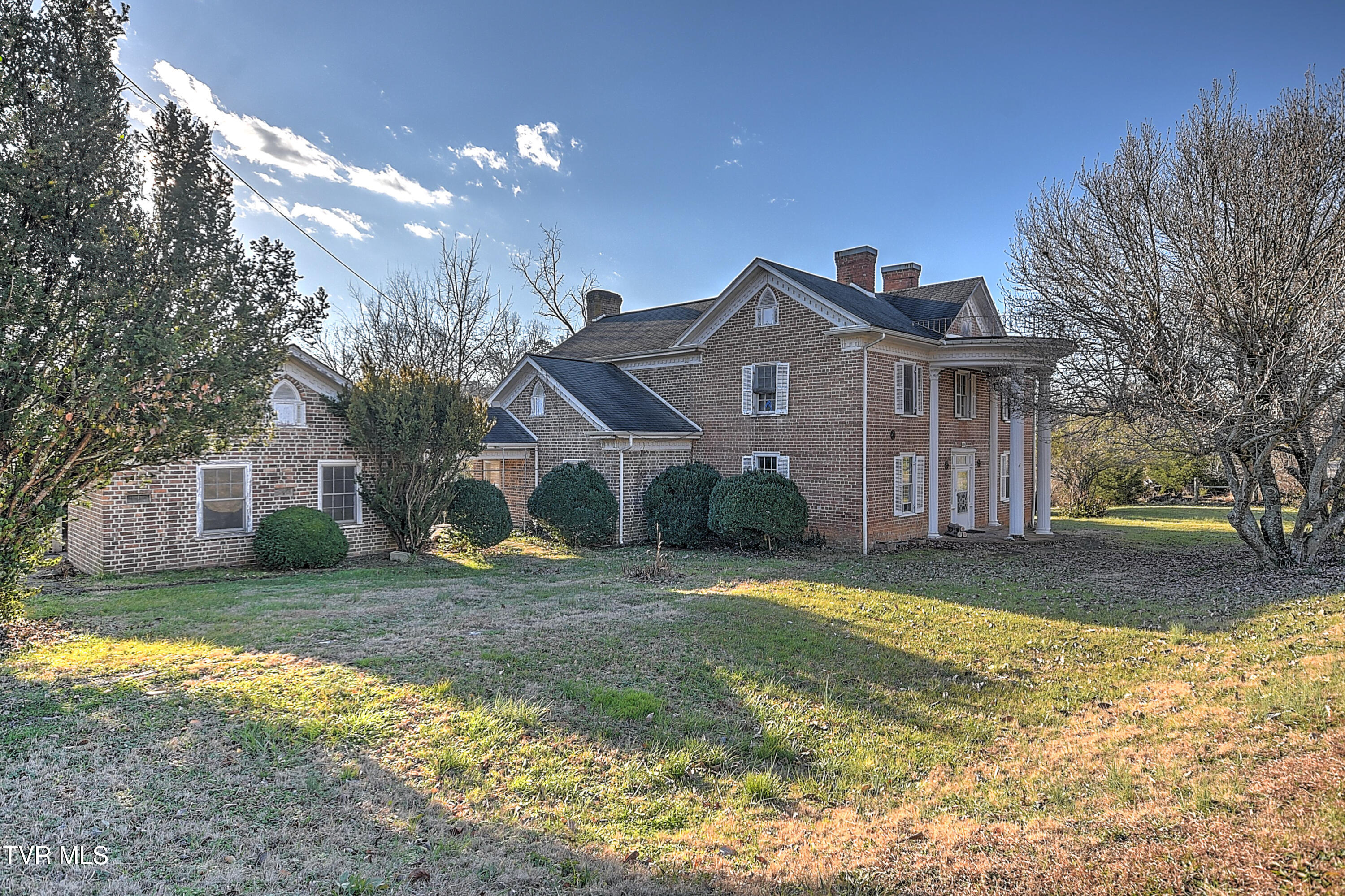 4315 Warrensburg Road Greeneville, TN 37743 - Photo 2 of 67 2