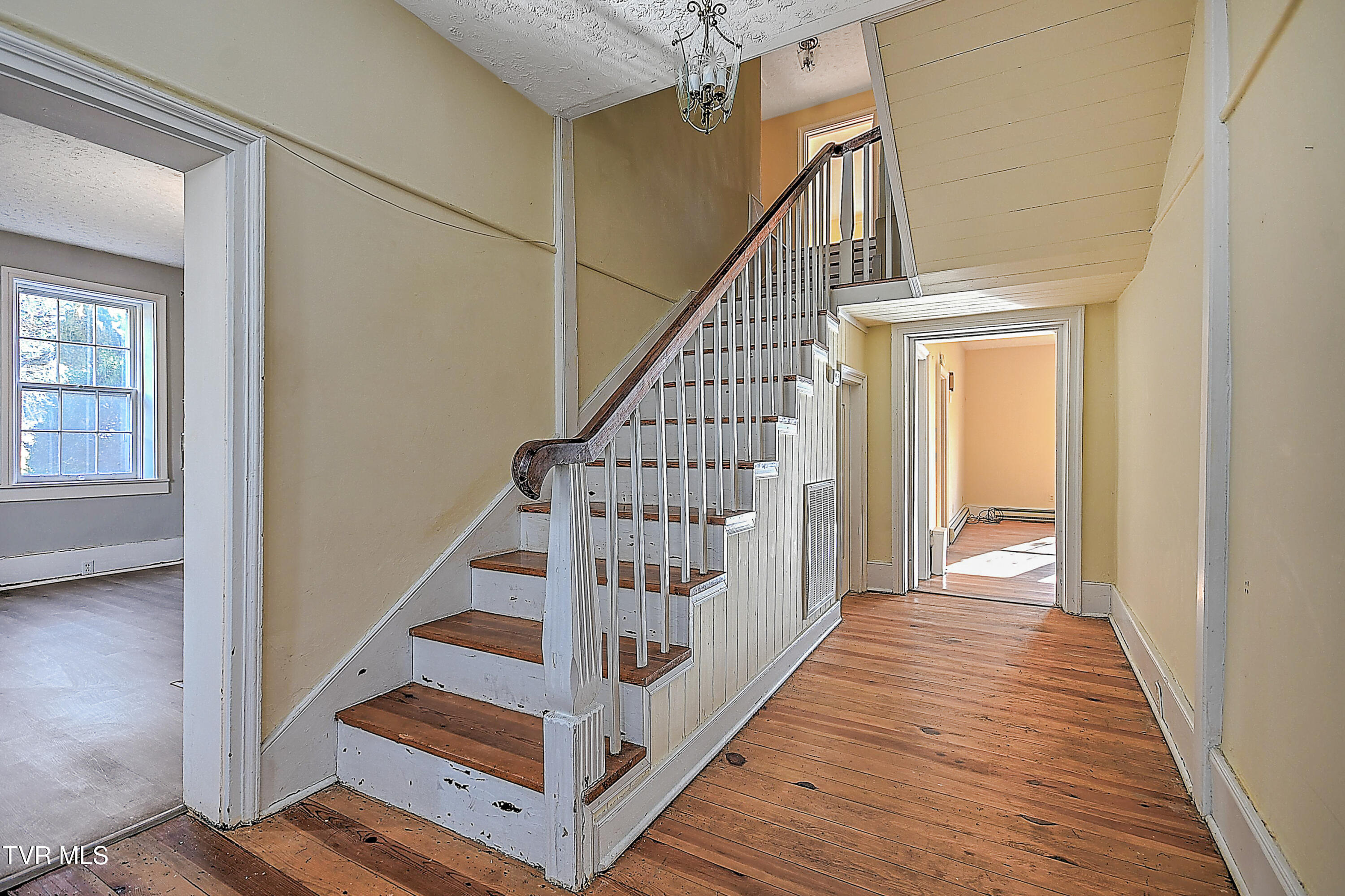 4315 Warrensburg Road Greeneville, TN 37743 - Photo 5 of 67 5
