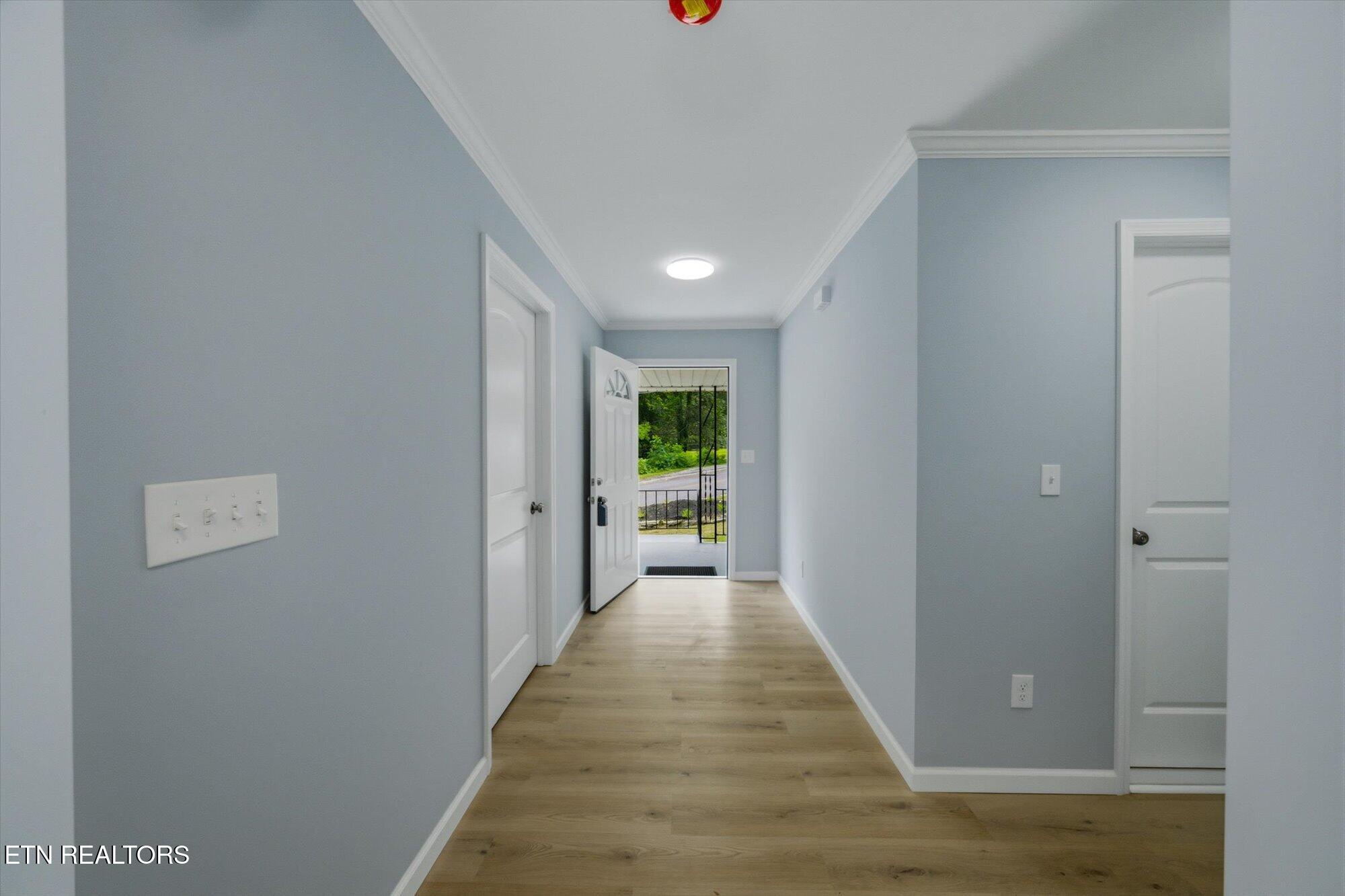 100 Delaware Avenue Oak Ridge, TN 37830 - Photo 2 of 27 04-100-Delaware-Ave-Oak-Ridge-TN-4