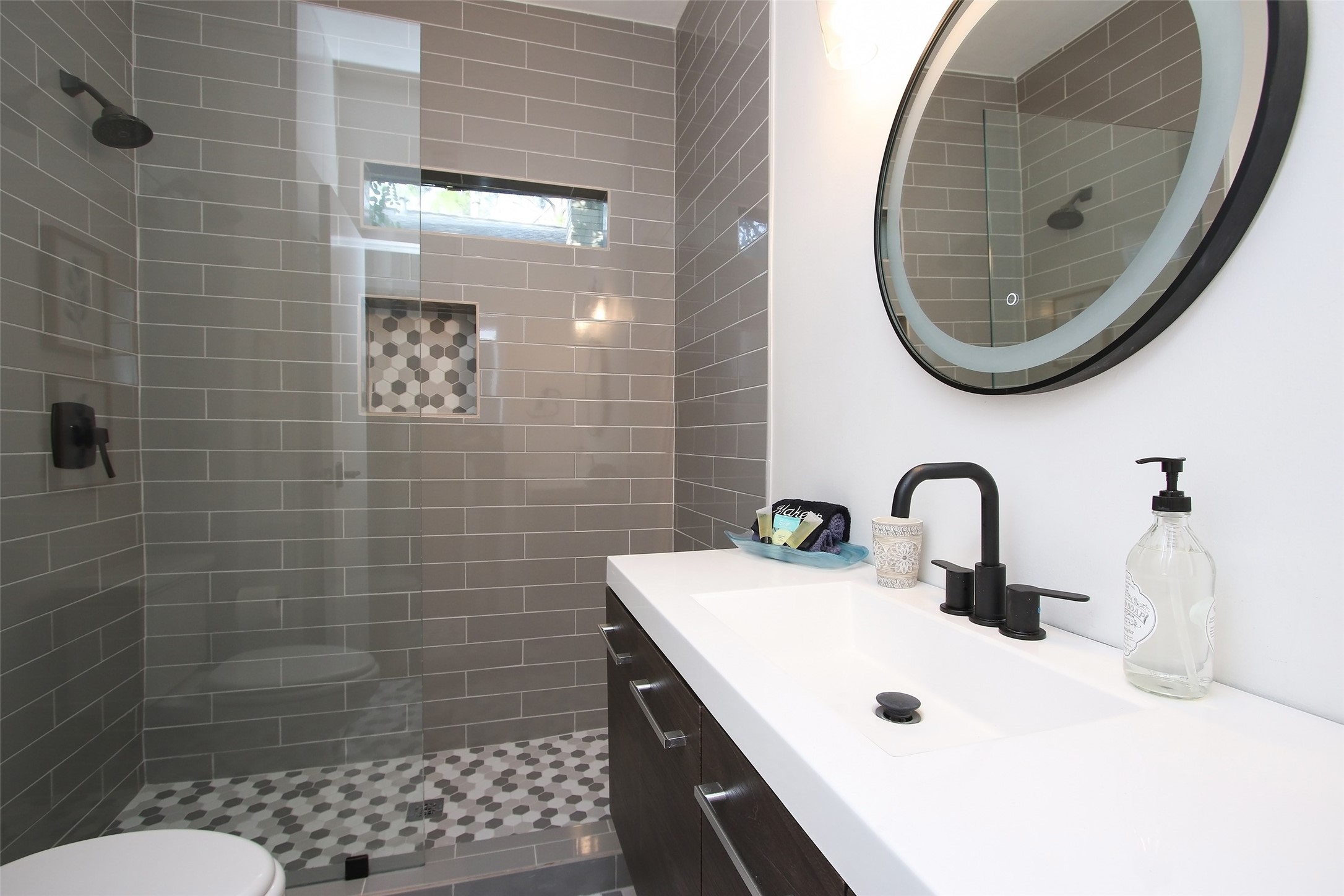 1818 Haver Street Houston, TX 77006 - Photo 26 of 30