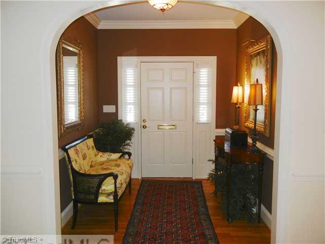 900 Arbor Road Winston-Salem, NC 27104 - Photo 2 of 16 Entry.