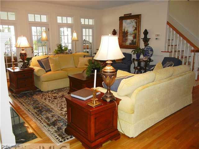 900 Arbor Road Winston-Salem, NC 27104 - Photo 5 of 16 Living Room.