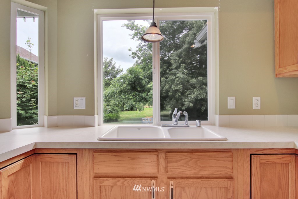 15222 Meade McCumber Road East Sumner, WA 98390 - Photo 11 of 19 Gallery Image 11