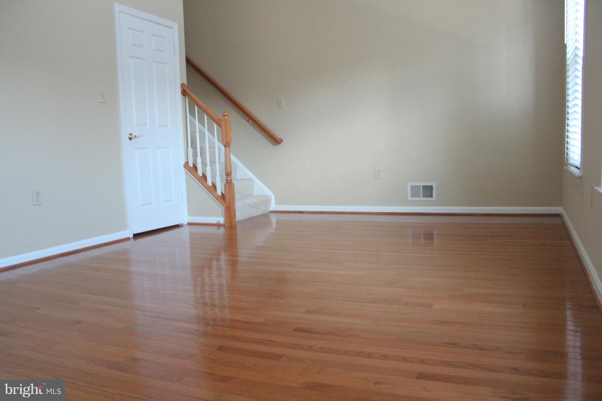 2004 Gallows Tree Court Vienna, VA 22182 - Photo 12 of 30 Bedroom (Master)