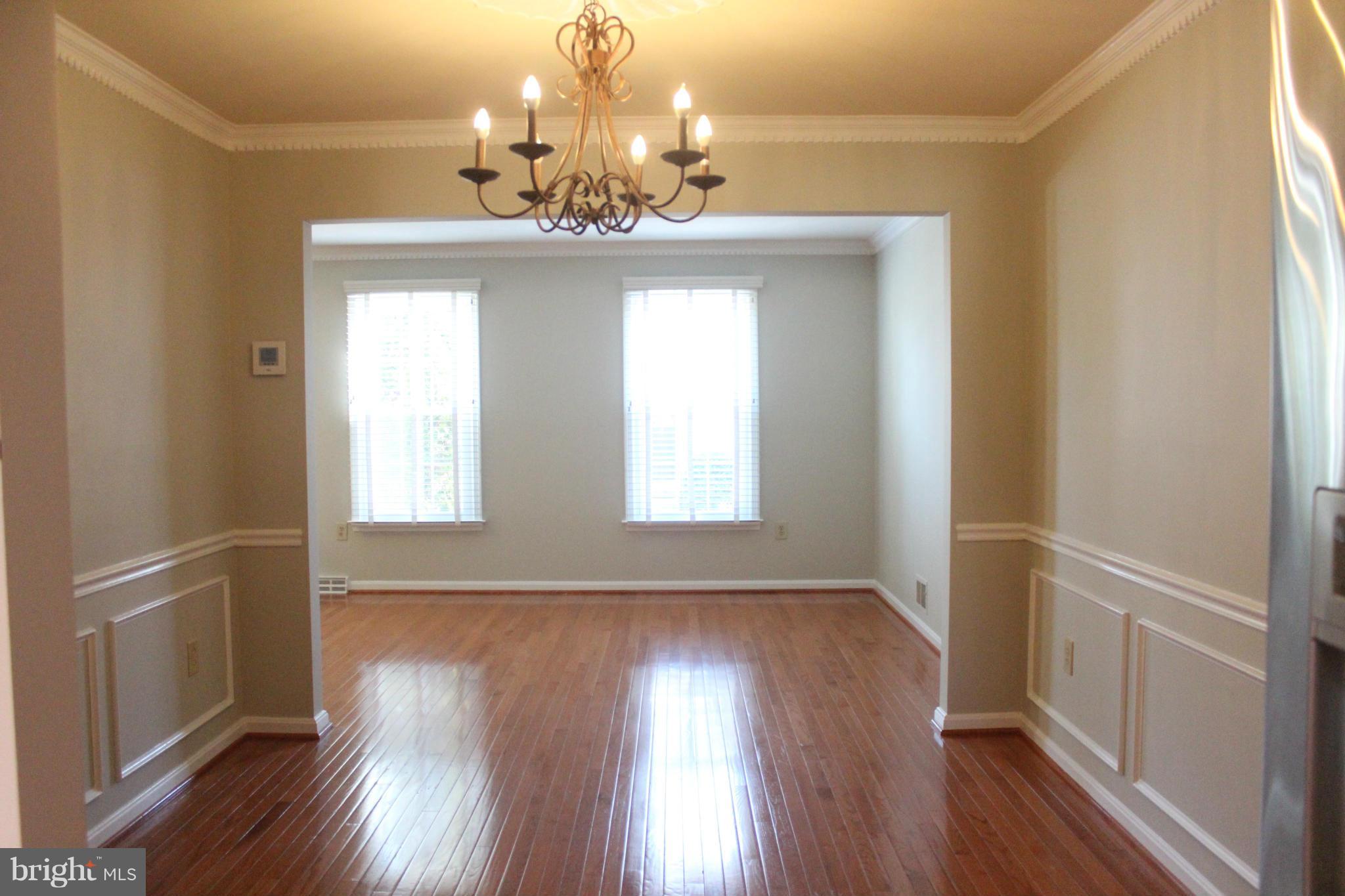 2004 Gallows Tree Court Vienna, VA 22182 - Photo 3 of 30 Interior (General)