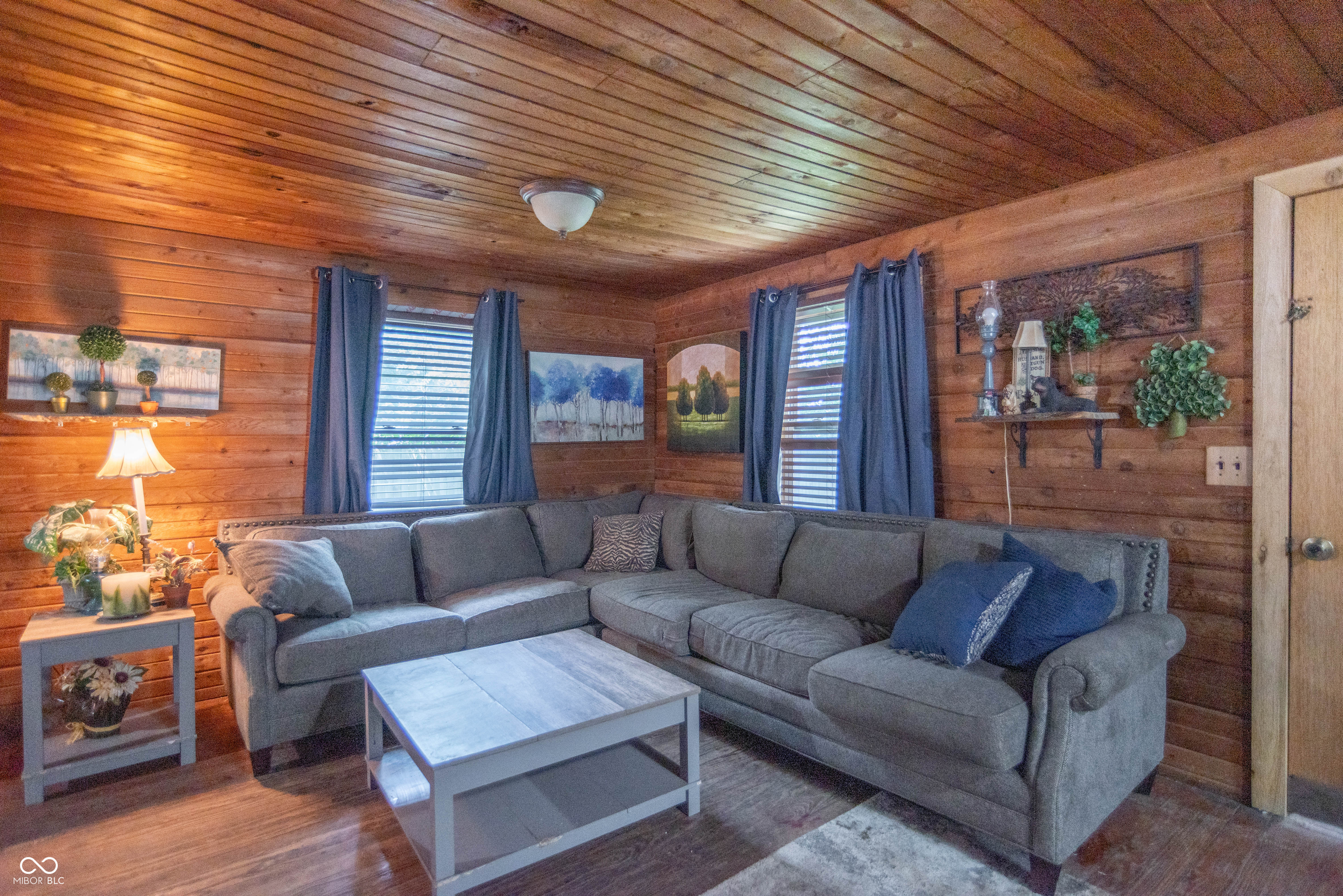 4229 Thompson Road Indianapolis, IN 46221 - Photo 12 of 31 Gallery Image 12