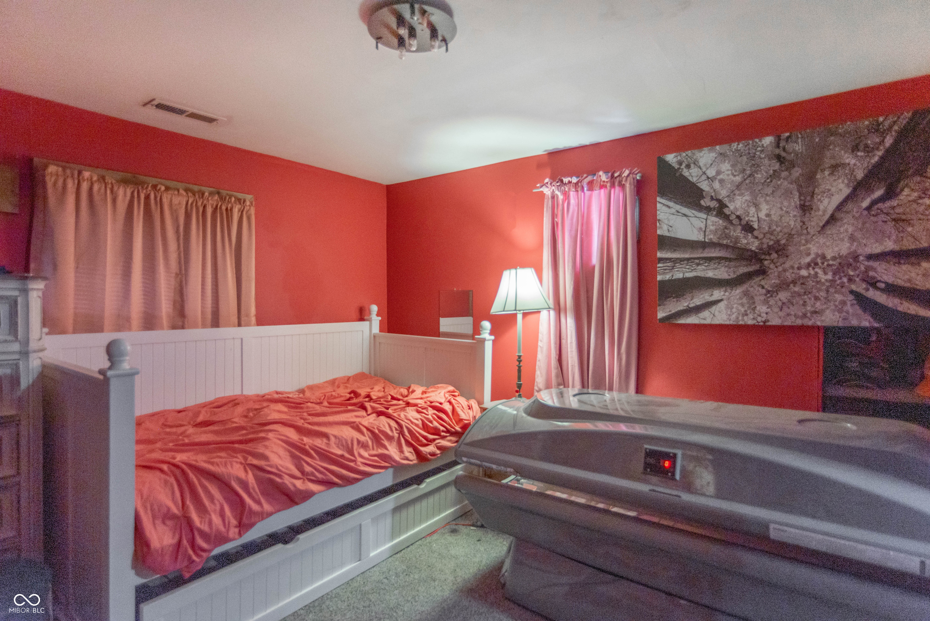 4229 Thompson Road Indianapolis, IN 46221 - Photo 25 of 31 Gallery Image 25