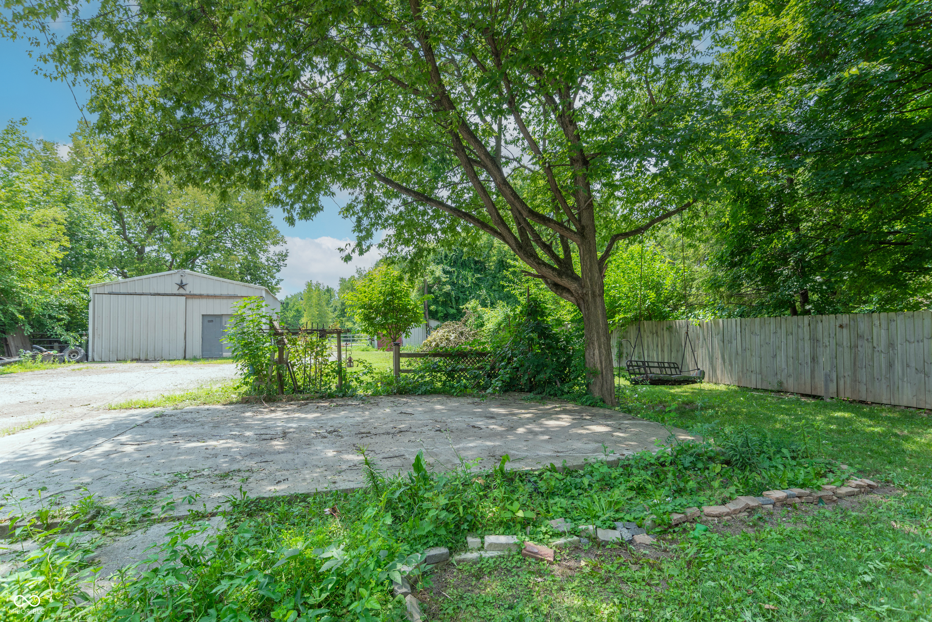 4229 Thompson Road Indianapolis, IN 46221 - Photo 27 of 31 Gallery Image 27