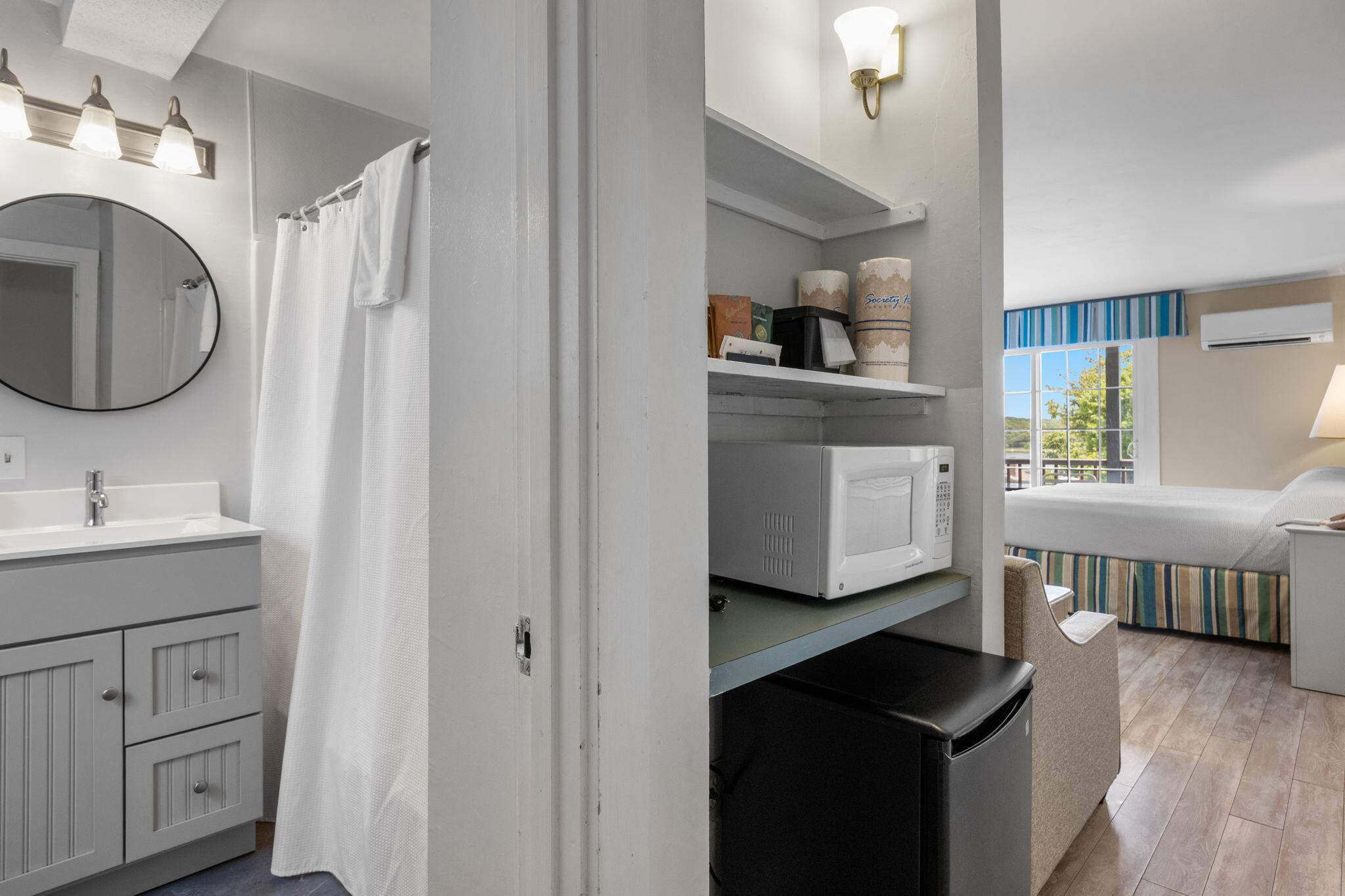 13 South Orleans Road Orleans, MA 02653 - Photo 10 of 23 Kitchenette