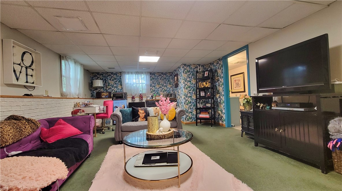 111 Oak Tree Avenue Warwick, RI 02886 - Photo 25 of 27