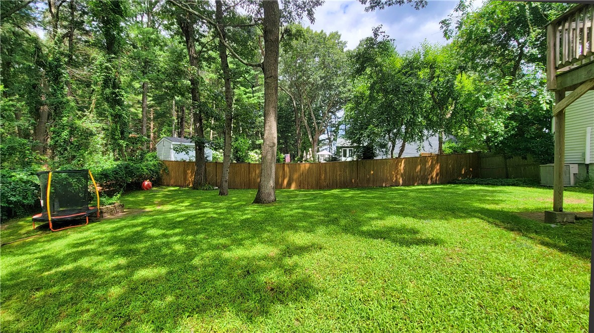 111 Oak Tree Avenue Warwick, RI 02886 - Photo 3 of 27