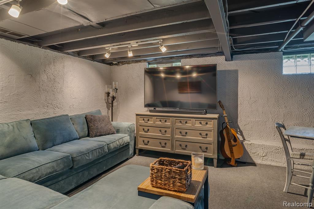 3077 York Road Rochester Hills, MI 48309 - Photo 16 of 25