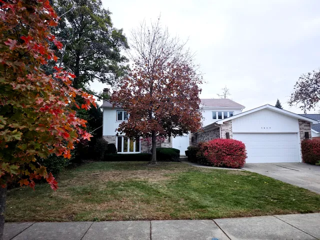 $879,800 | 3820 Kiess Drive, Glenview, IL 60026