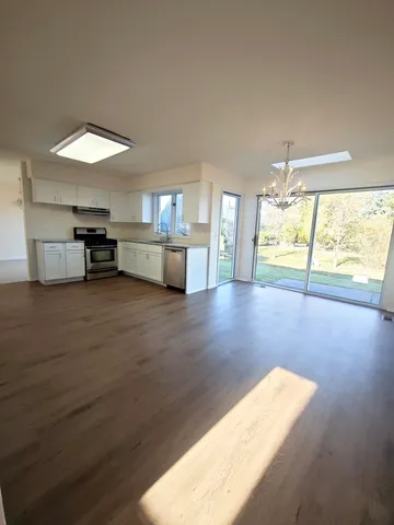 $879,800 | 3820 Kiess Drive, Glenview, IL 60026