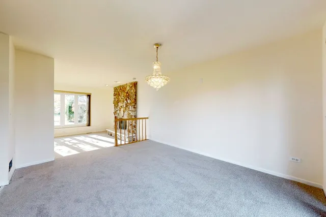 $879,800 | 3820 Kiess Drive, Glenview, IL 60026