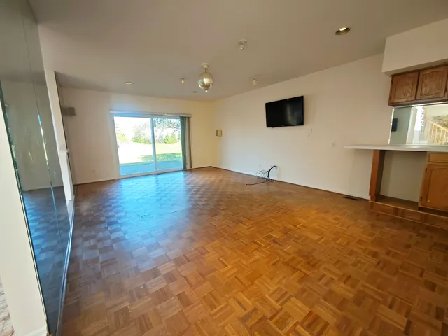 $879,800 | 3820 Kiess Drive, Glenview, IL 60026