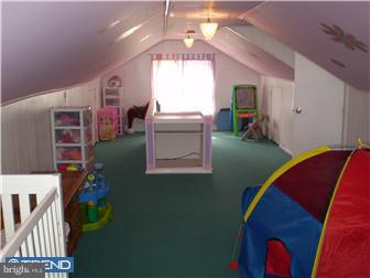 9234 Annapolis Road Philadelphia, PA 19114 - Photo 2 of 8 Bedroom 3