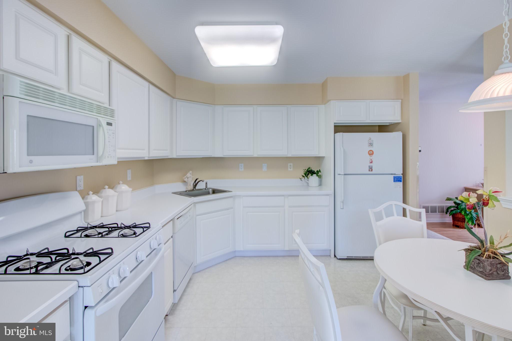 8 Pizzullo Road Hamilton, NJ 08690 - Photo 7 of 14