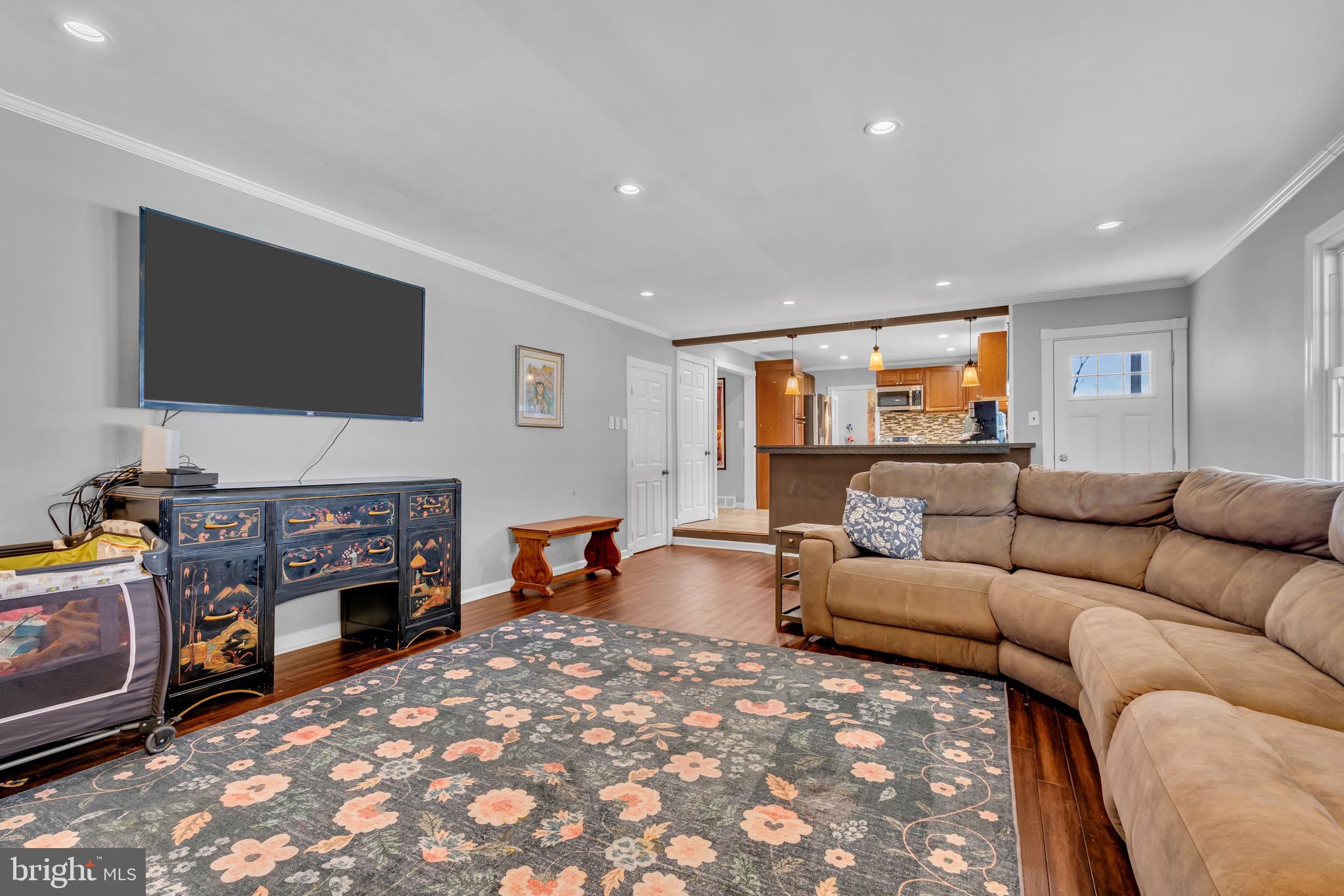 608 Arlington Road Fairless Hills, PA 19030 - Photo 13 of 23 Family Room