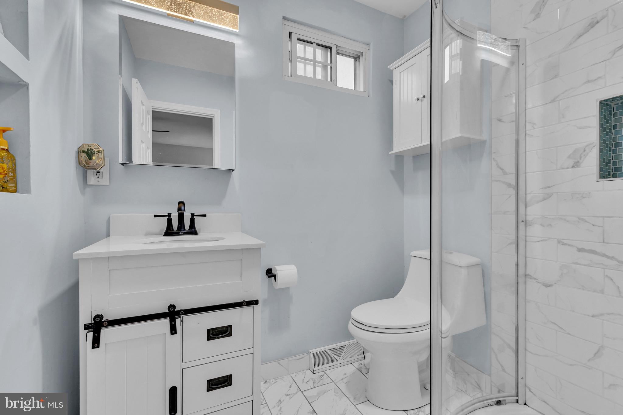 608 Arlington Road Fairless Hills, PA 19030 - Photo 16 of 23 Primary bath