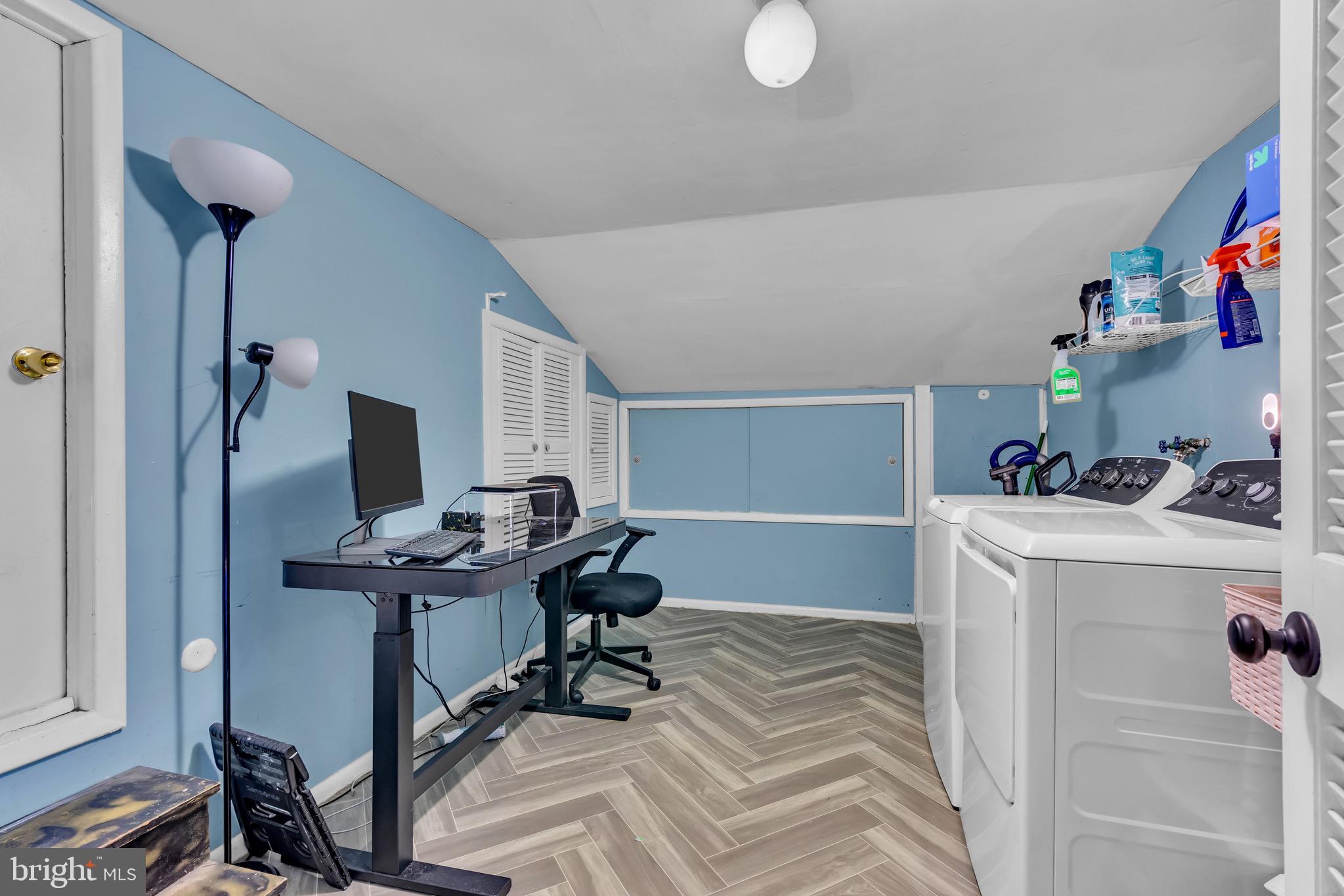 608 Arlington Road Fairless Hills, PA 19030 - Photo 20 of 23 Laundry room