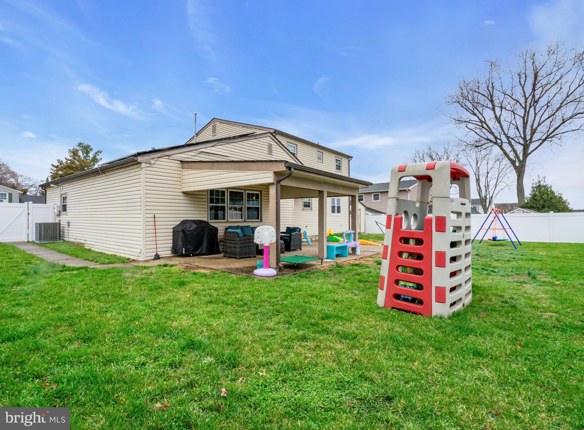 608 Arlington Road Fairless Hills, PA 19030 - Photo 21 of 23 Backyard