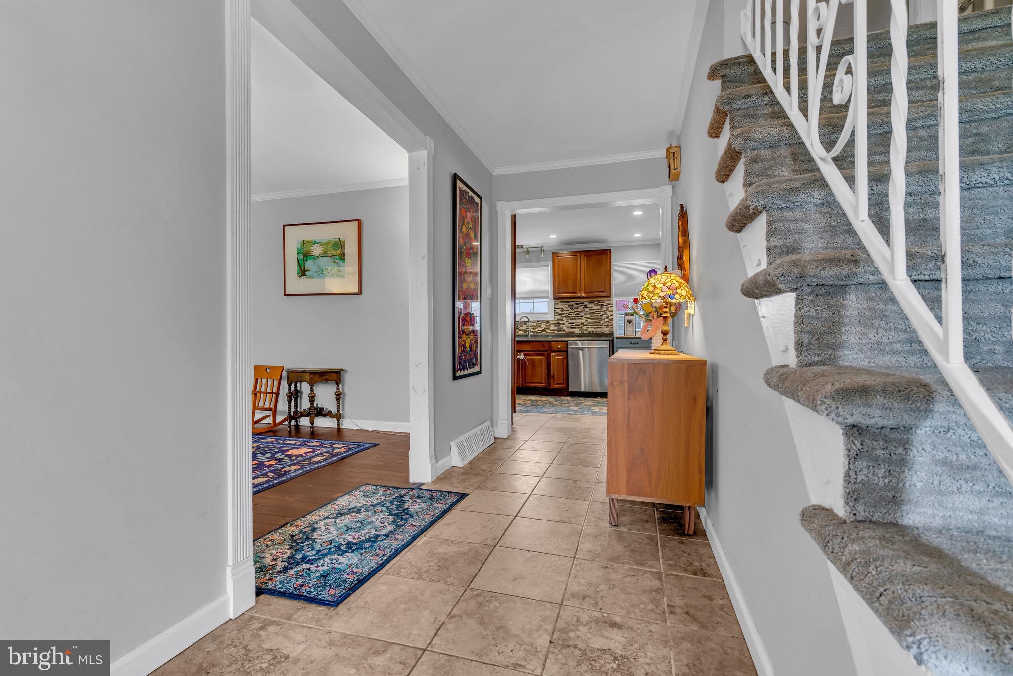 608 Arlington Road Fairless Hills, PA 19030 - Photo 4 of 23 Entryway Hallwayli