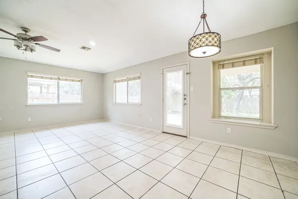 $2,000 | 3630 Spring Canyon Trail, Round Rock, TX 78681