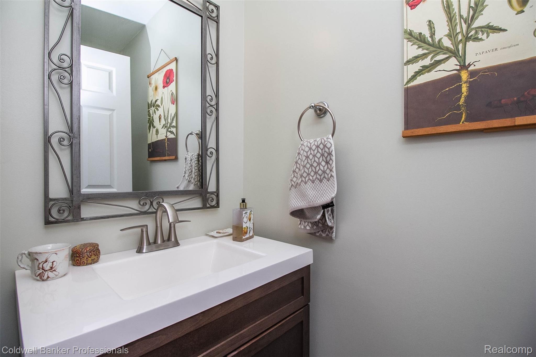 1273 Haines Road Lapeer, MI 48446 - Photo 19 of 49 19.jpg