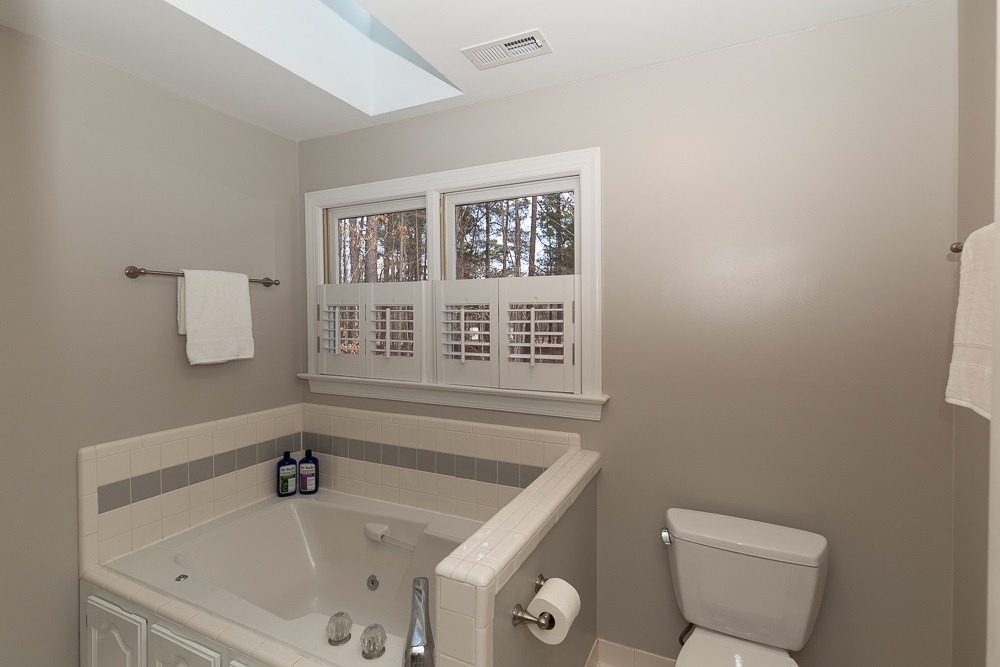 12016 Warwickshire Way Raleigh, NC 27613 - Photo 12 of 25 Photo 12