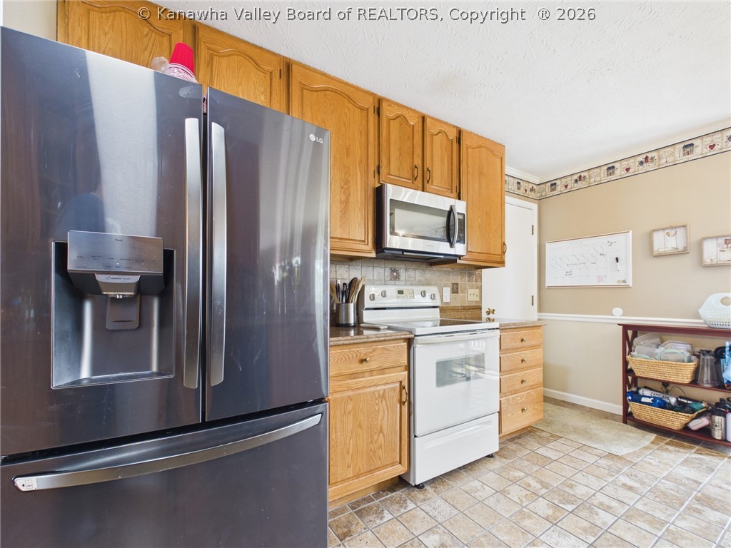 211 Trap Post Road South Charleston, WV 25309 - Photo 12 of 47 Gallery Image 12