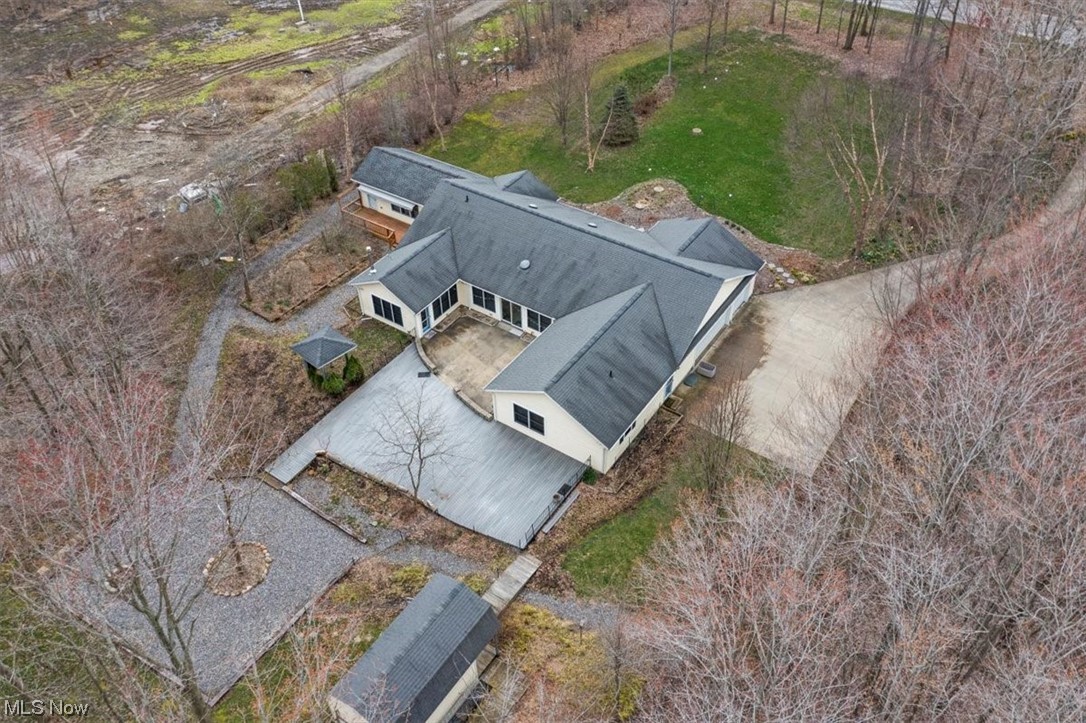 3850 North County Line Road Geneva, OH 44041 - Photo 4 of 35