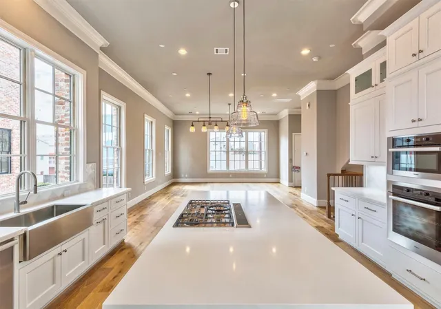 $5,800 | 19 Robita Street, Houston, TX 77019