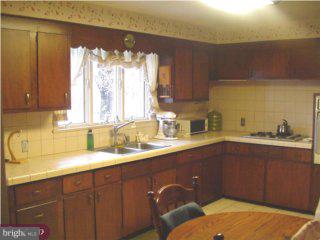 88 Denow Road Lawrenceville, NJ 08648 - Photo 2 of 6