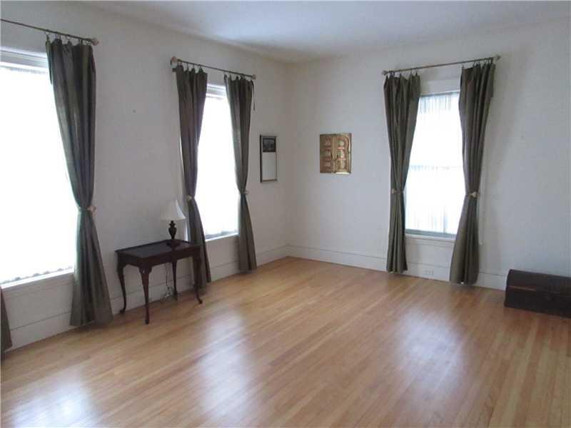 922 Middle Street Bath, ME 04530 - Photo 16 of 20 Living Room.
