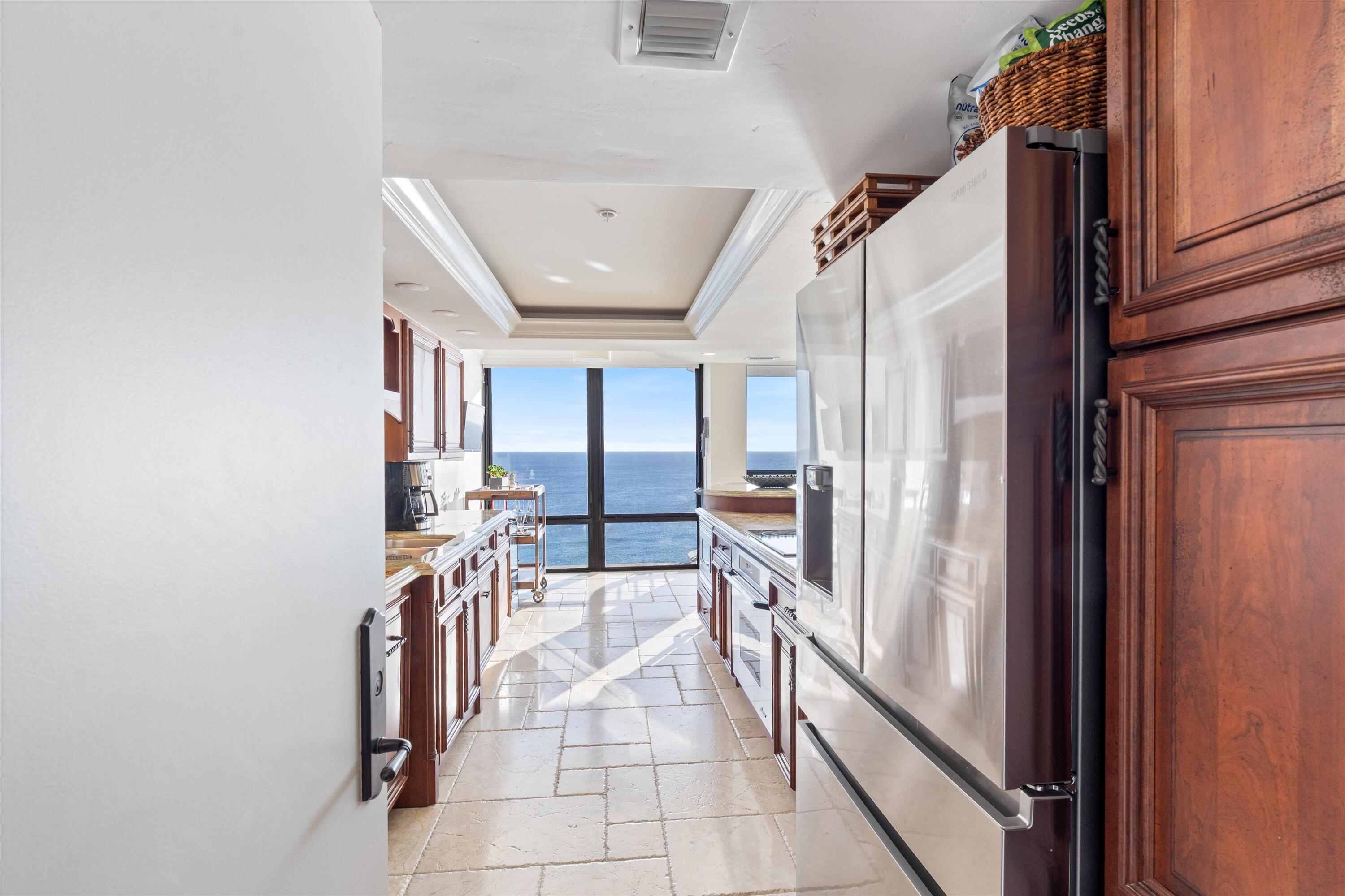 250 South Ocean Boulevard, Unit 14E Boca Raton, FL 33432 - Photo 8 of 26 09-250 S Ocean Blvd #14E Boca Raton, FL-