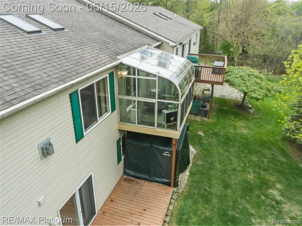 1270 Crystal Pointe Circle Fenton, MI 48430 - Photo 3 of 42