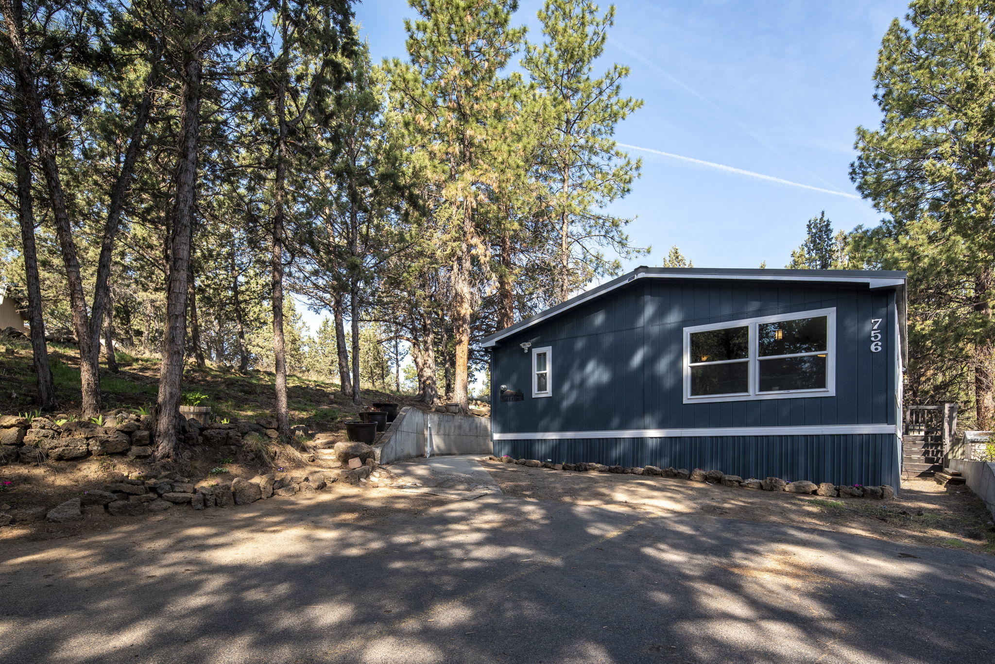 60901 Southeast Brosterhous Road, Unit 756 Bend, OR 97702 - Photo 3 of 39 3-web-or-mls-60901 Brosterhous Road #756