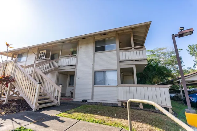 a view of outdoor space yard and front view of a house
